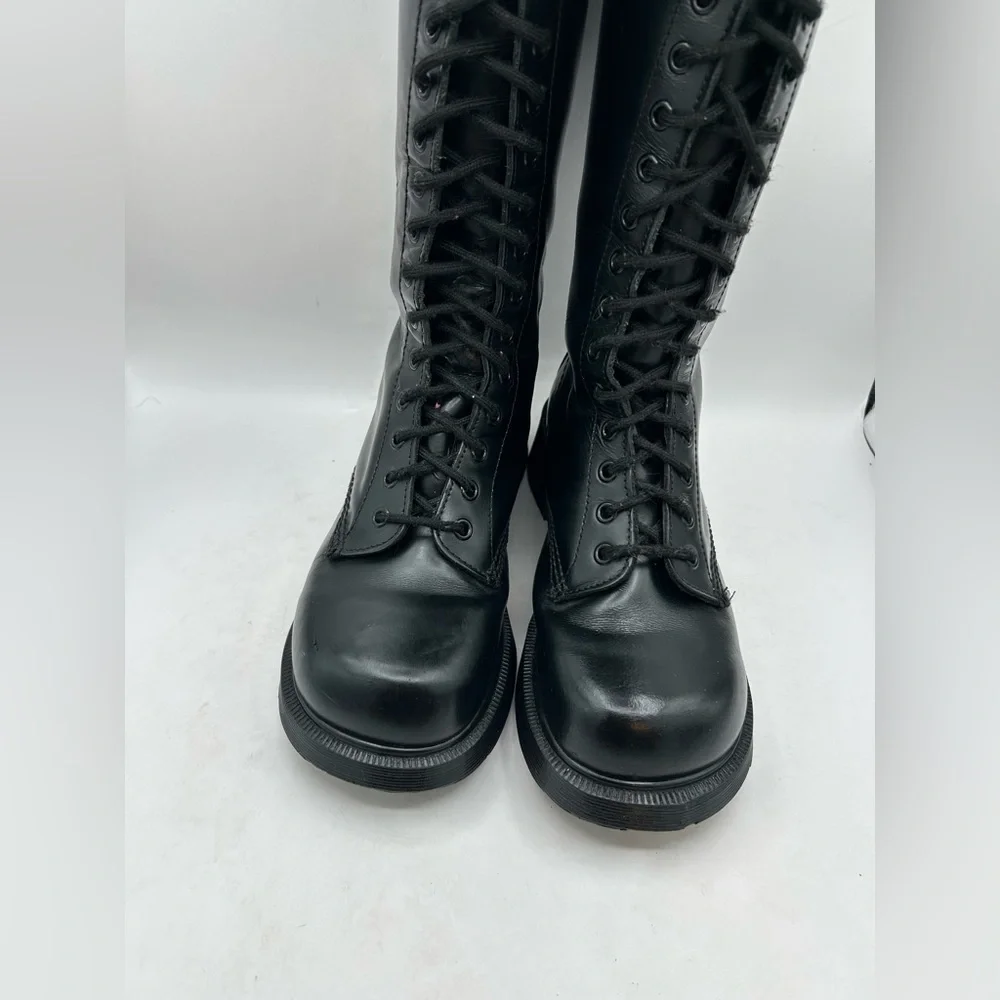 Vintage 90s MIE Dr. Martens Black 1420 Chunky
Square Toe 20 Eye Boot UK 5 US 7 - Picture 11 of 15